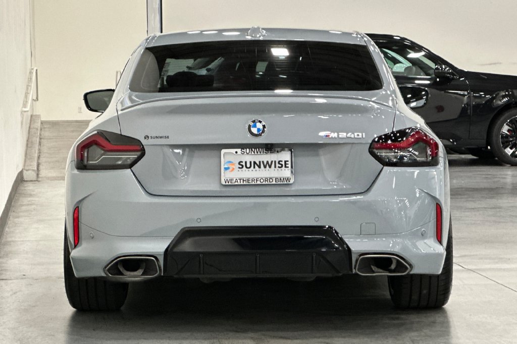 Used 2025 BMW M240i Coupe w/ Premium Package RWD image 5