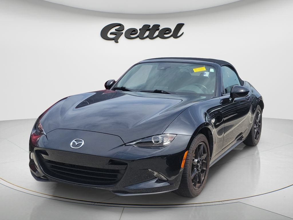 Used 2020 MAZDA MX-5 Miata Sport RWD image 1