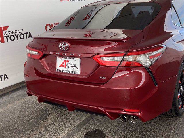 Certified 2018 Toyota Camry SE FWD image 5
