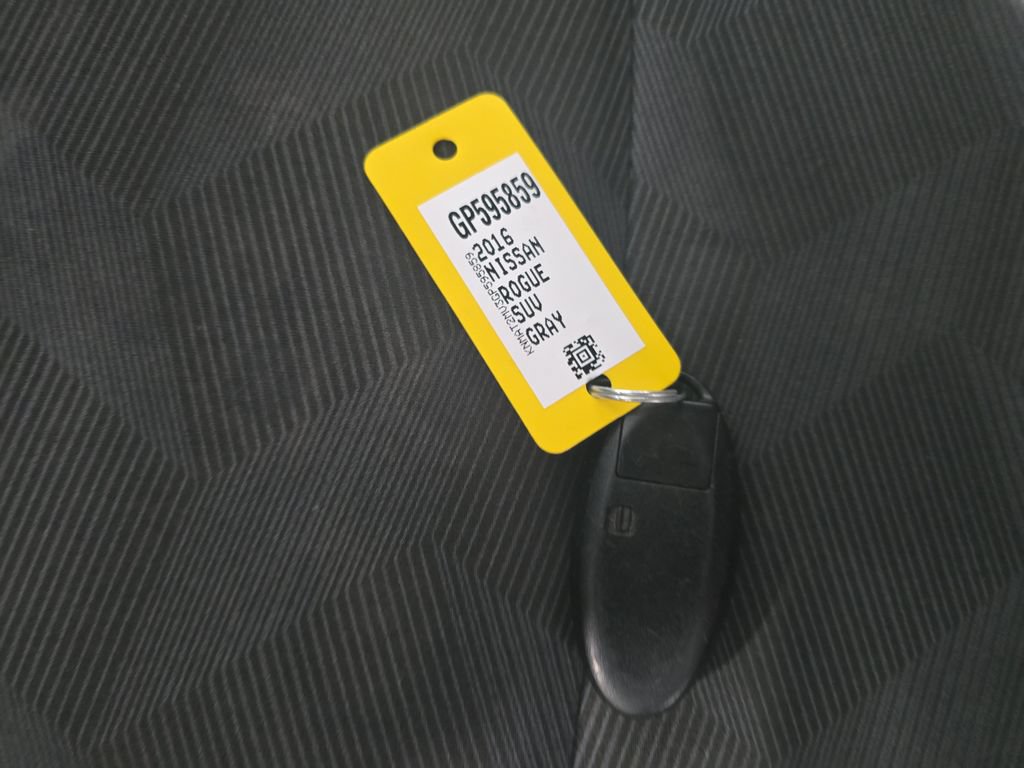 Used 2016 Nissan Rogue SV AWD/4WD image 27