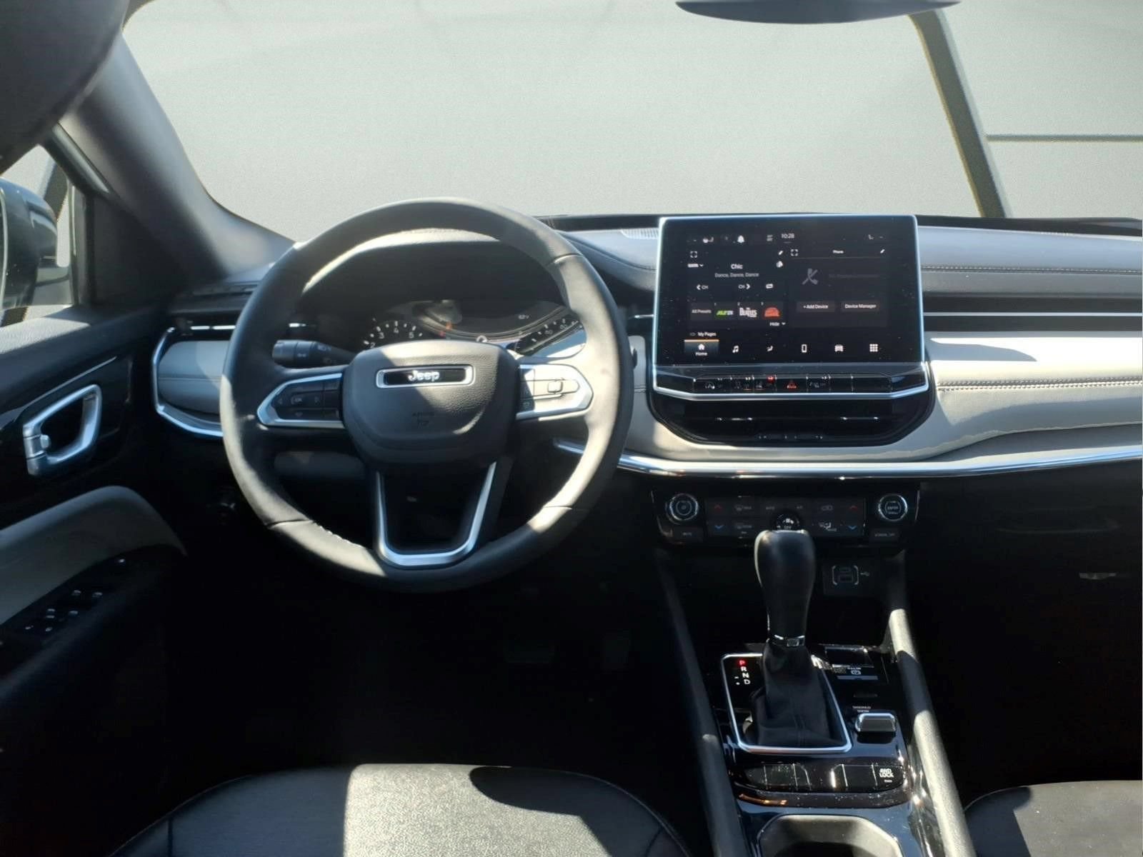 Used 2024 Jeep Compass Limited AWD/4WD image 10