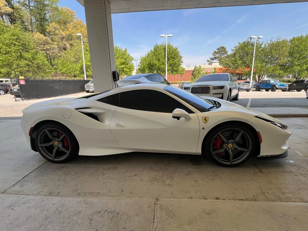 Used 2022 Ferrari F8 Tributo image 8