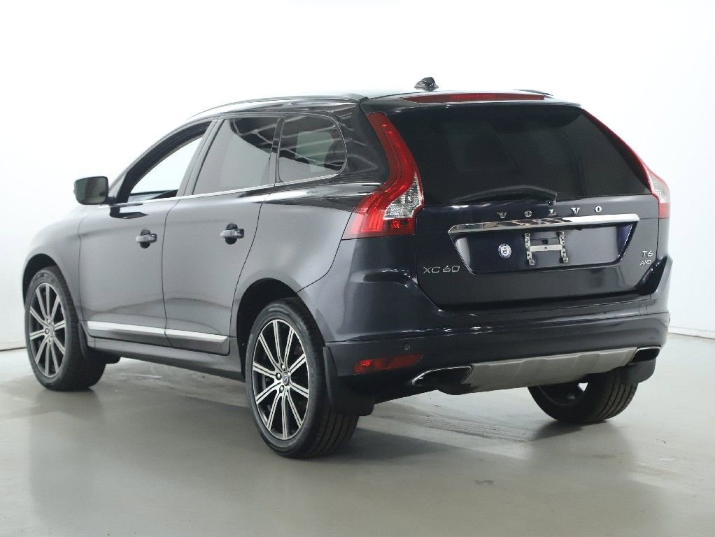 Used 2017 Volvo XC60 T6 Inscription w/ Climate Package image 41