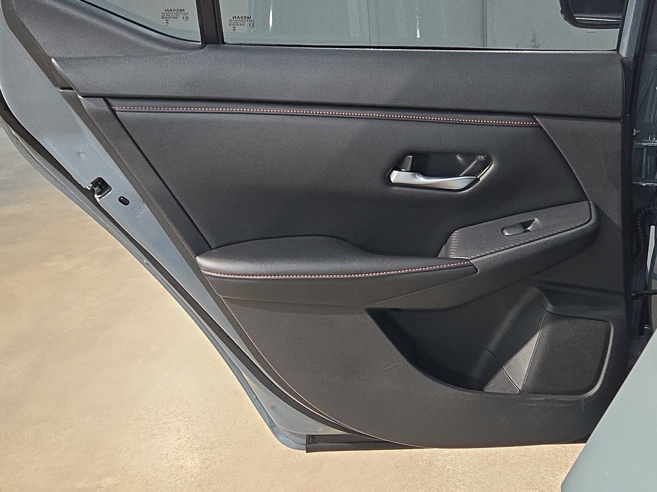 Used 2024 Nissan Sentra SR FWD image 32