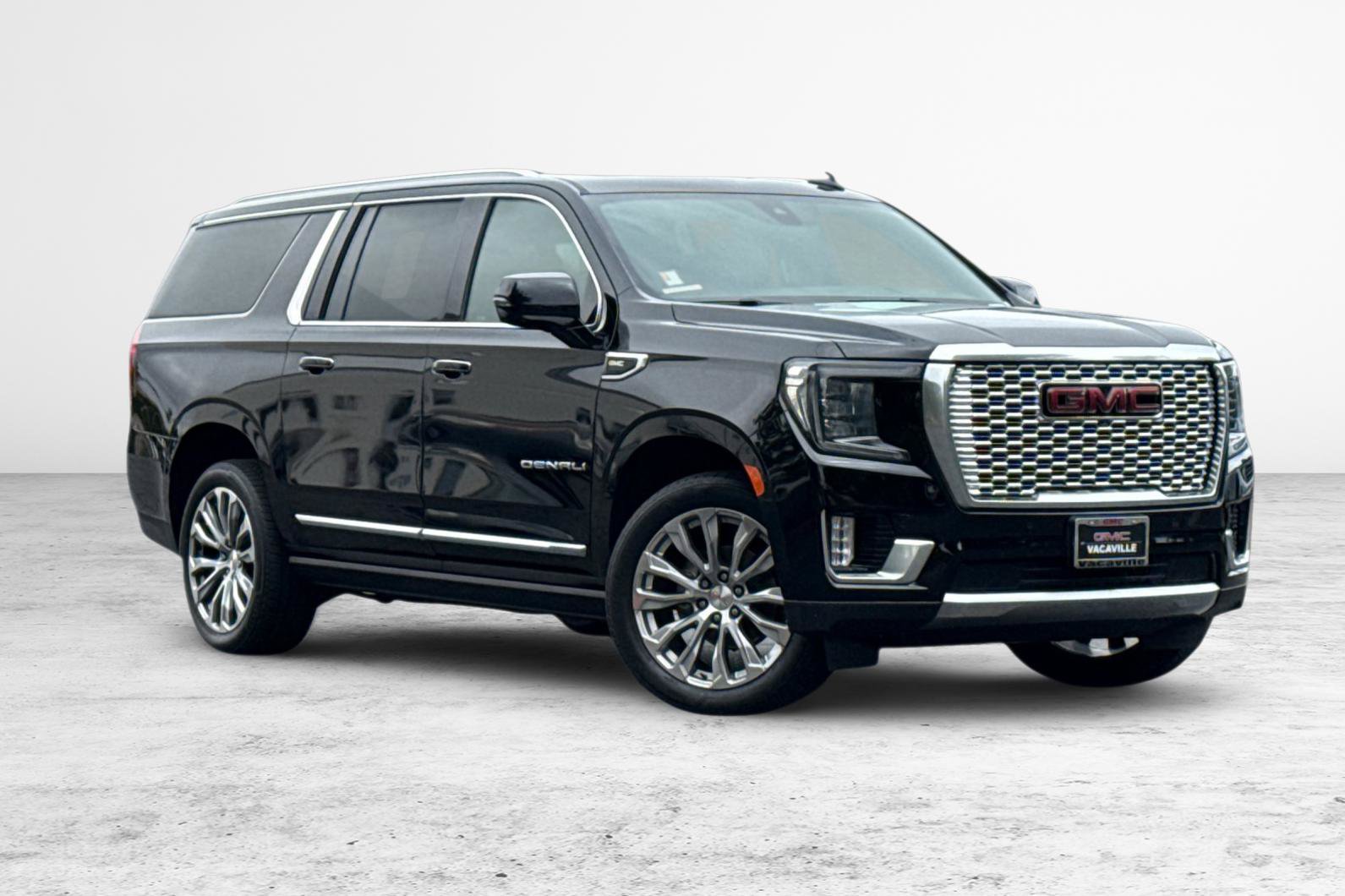 Used 2021 GMC Yukon XL Denali w/ Denali Ultimate Package AWD/4WD image 2