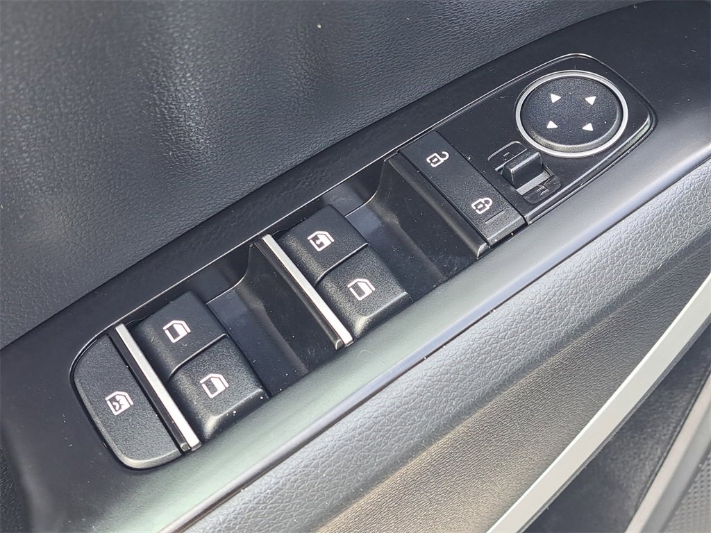 Used 2021 Kia Soul LX image 16