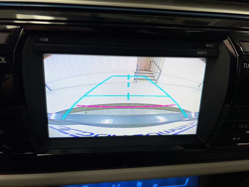 Used 2016 Toyota Corolla LE FWD image 15