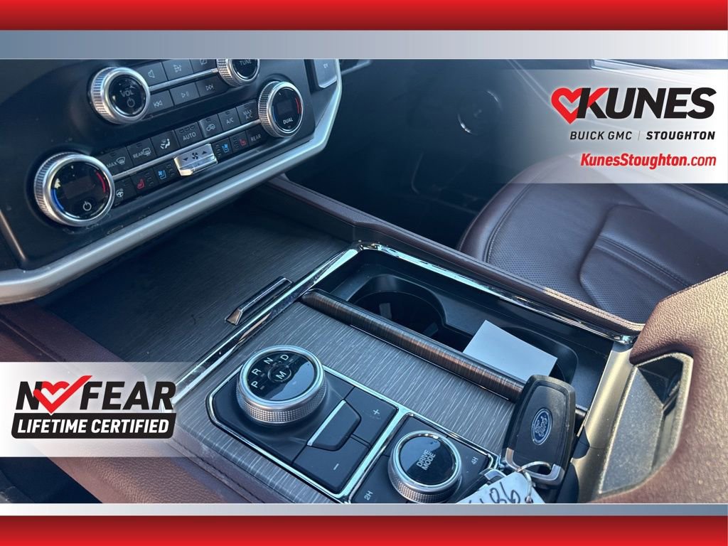 Used 2024 Ford Expedition Limited image 23