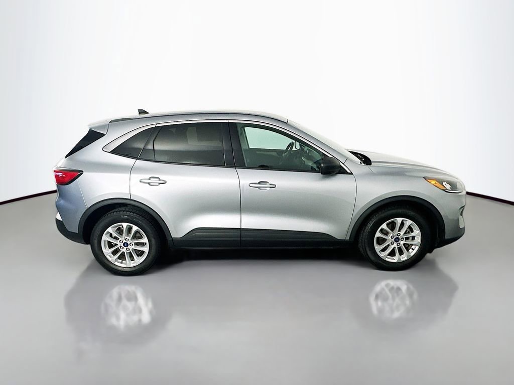 Used 2022 Ford Escape SE w/ Convenience Package FWD image 8