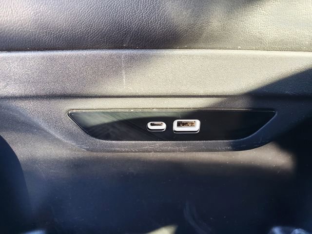 Certified 2024 Chrysler Pacifica Touring-L image 25