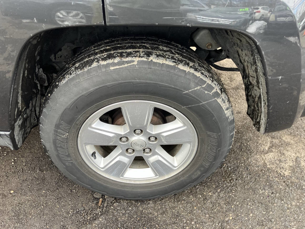 Used 2011 Jeep Liberty Sport image 14