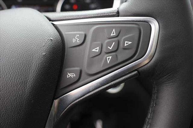 Used 2018 Chevrolet Equinox Premier image 16