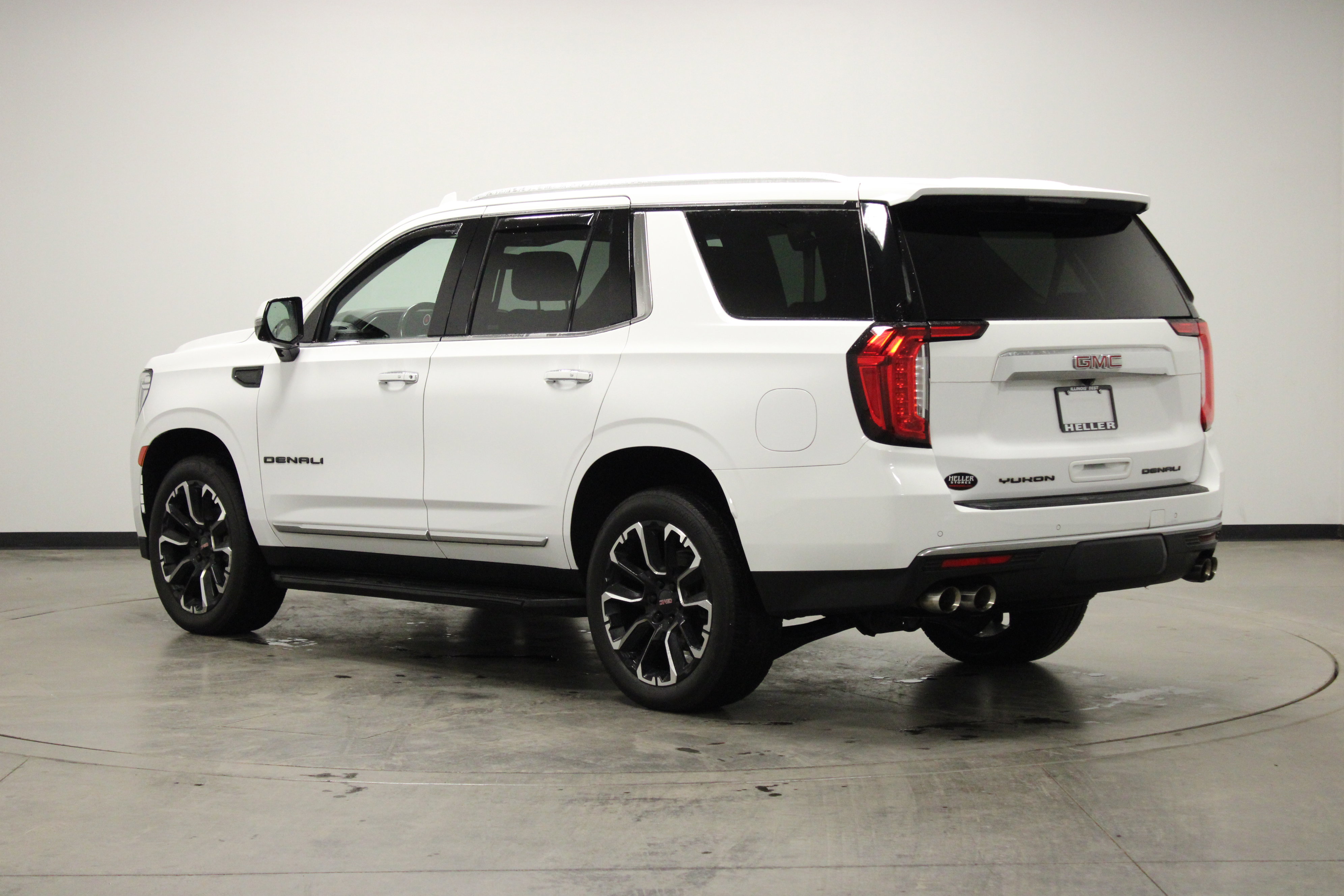 Used 2022 GMC Yukon Denali AWD/4WD image 6
