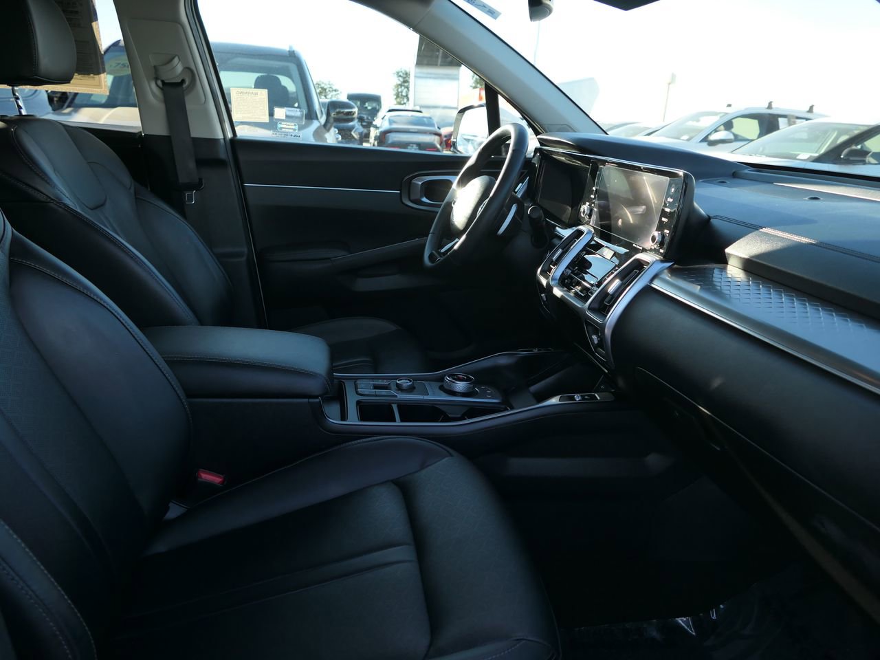Used 2023 Kia Sorento EX image 26