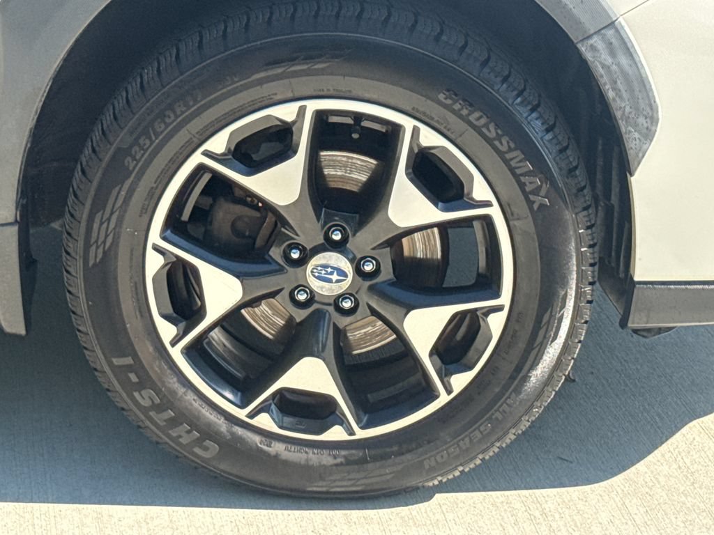 Used 2018 Subaru Crosstrek 2.0i AWD/4WD image 11