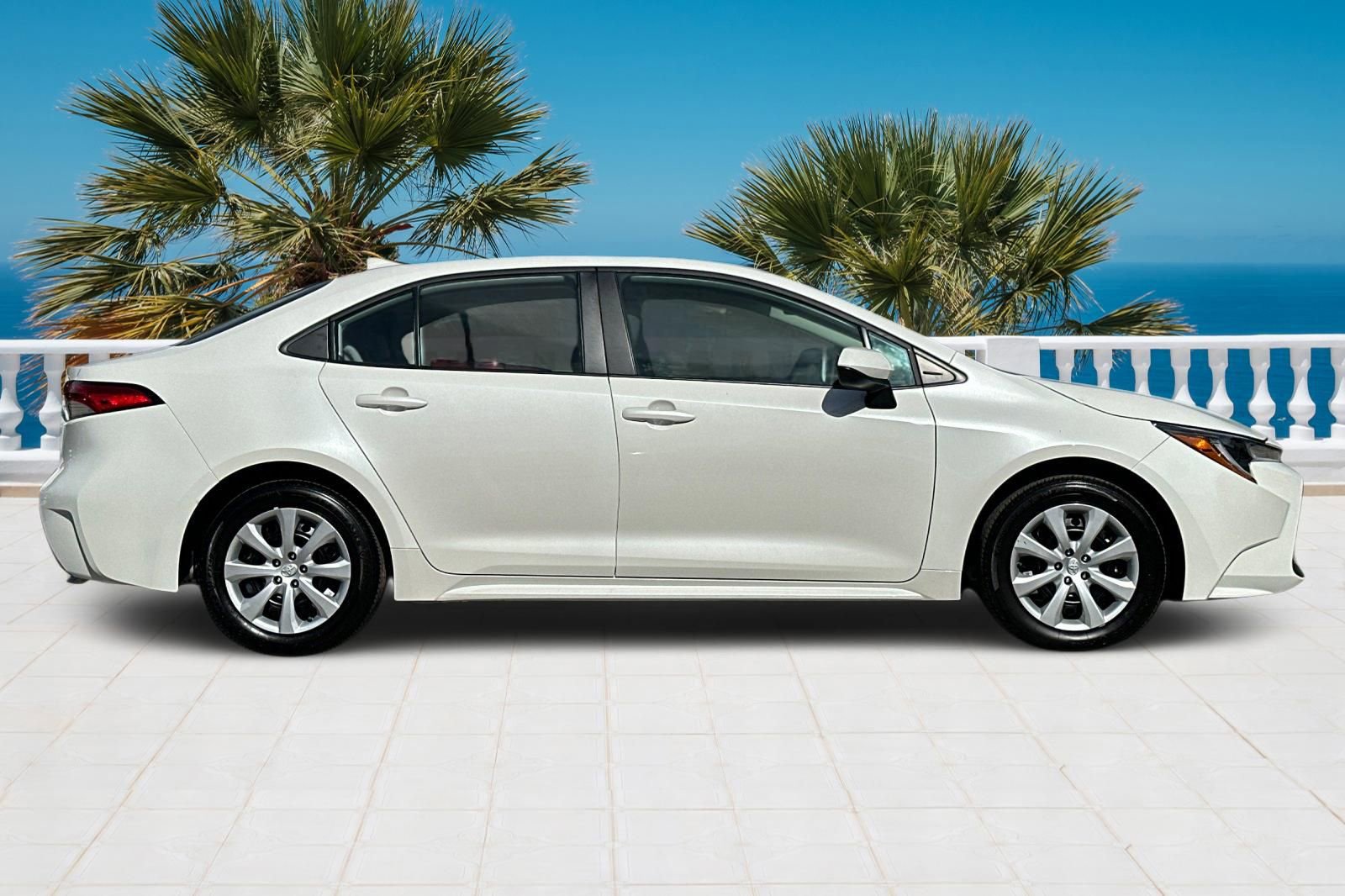 Used 2020 Toyota Corolla LE w/ Carpet Mat Package (TMS) image 3