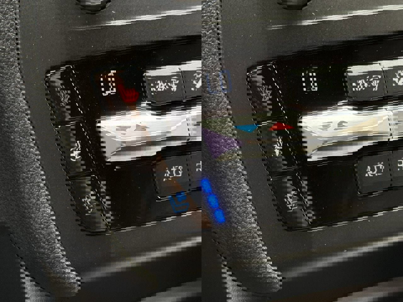 Used 2020 Ford Explorer Limited image 22