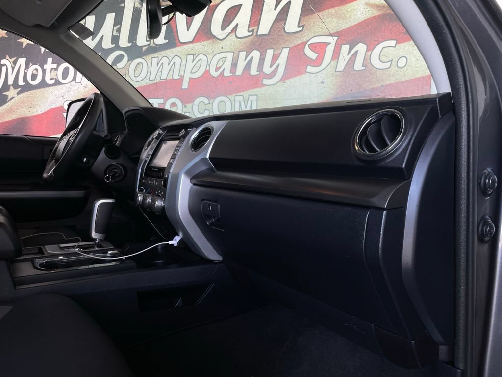Used 2018 Toyota Tundra SR5 w/ SR5 Upgrade Package RWD image 20