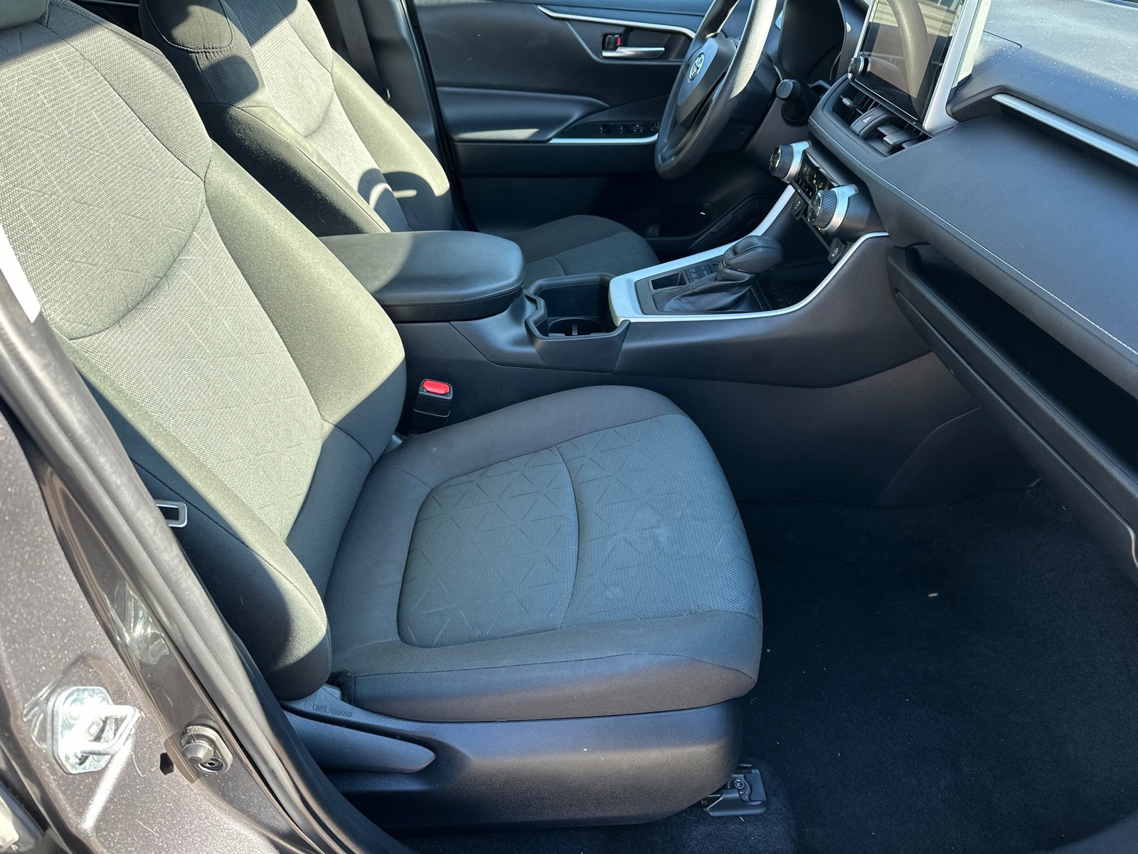 Used 2023 Toyota RAV4 XLE image 13