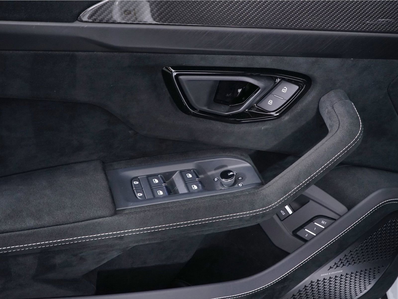 Used 2023 Lamborghini Urus Performante image 34