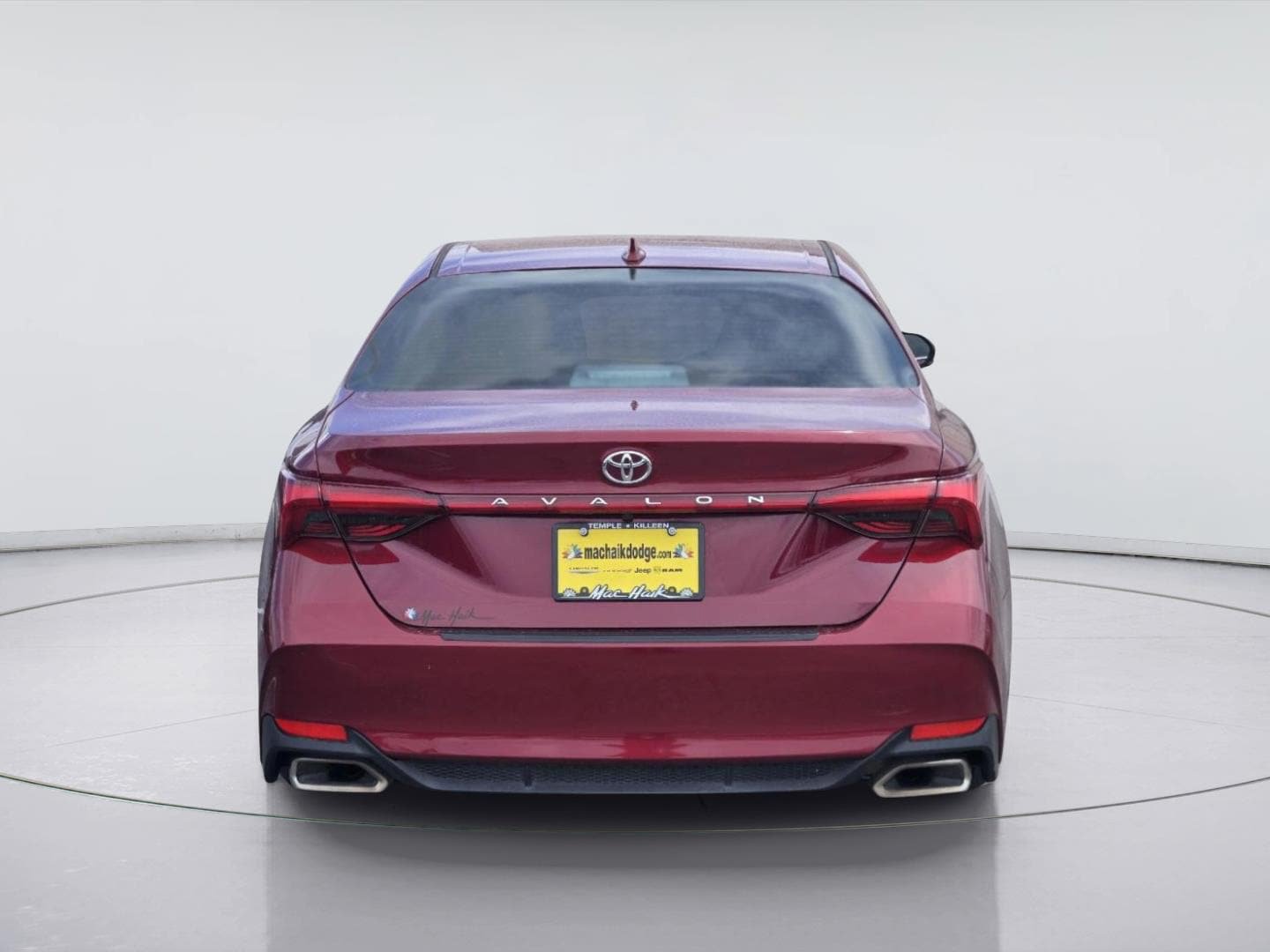 Used 2020 Toyota Avalon XLE w/ Moonroof Package FWD image 7
