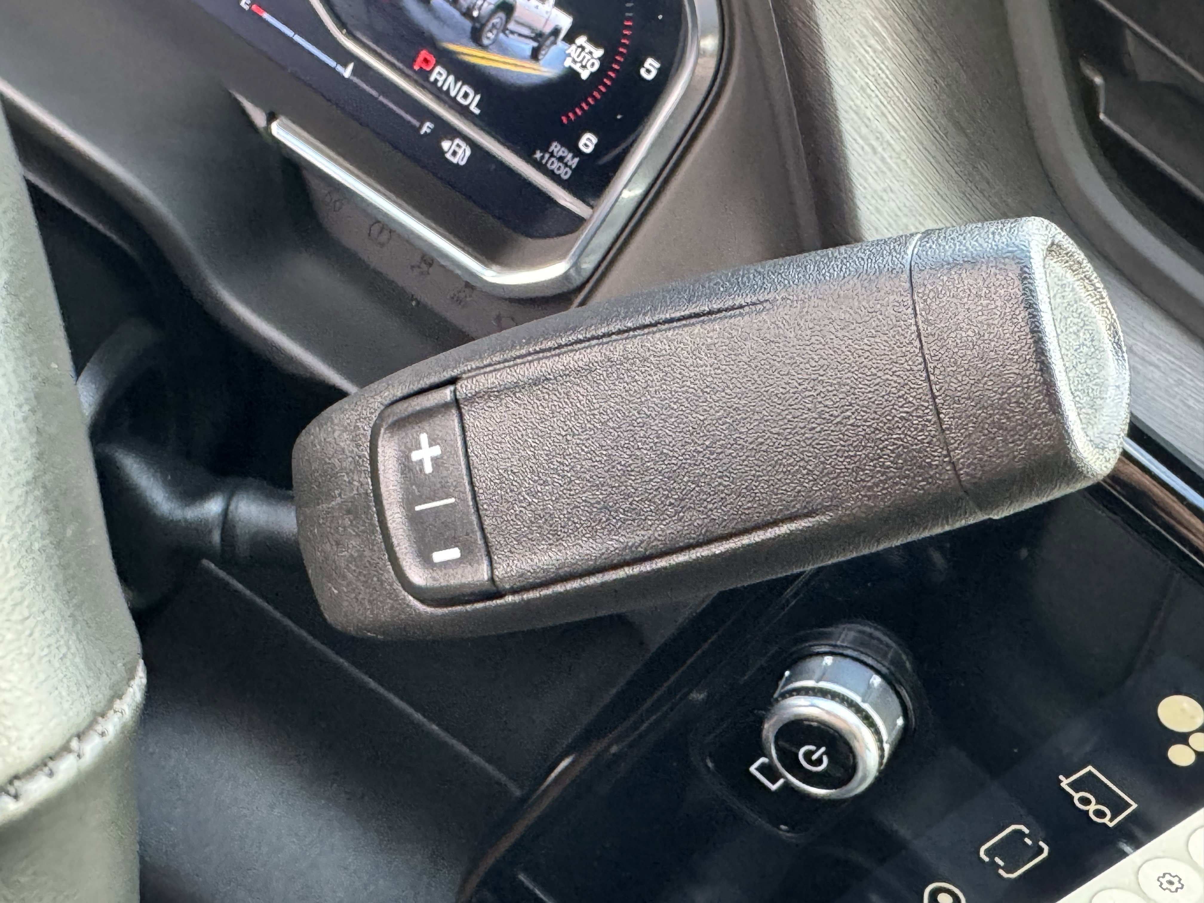 Used 2025 GMC Sierra 3500 AT4 image 21