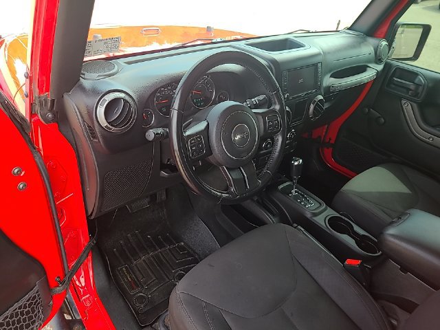 Used 2018 Jeep Wrangler Unlimited Sport w/ Connectivity Group AWD/4WD image 13