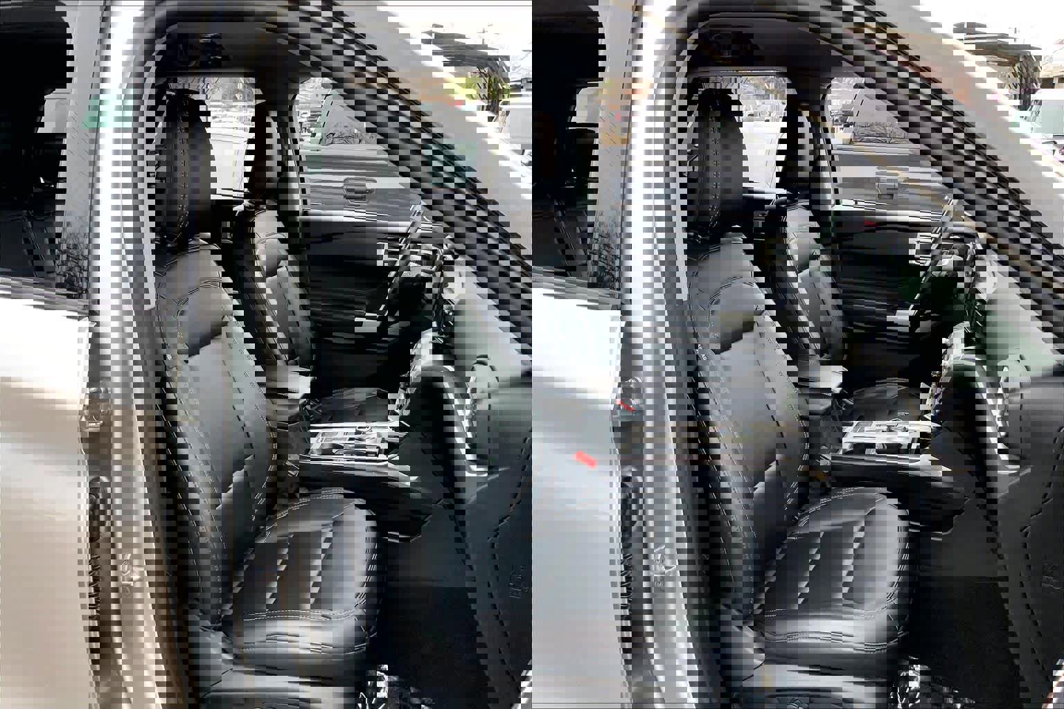 Used 2024 Ford Explorer XLT w/ Equipment Group 202A image 9