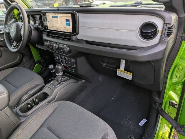 New 2026 Jeep Gladiator Sport AWD/4WD image 34