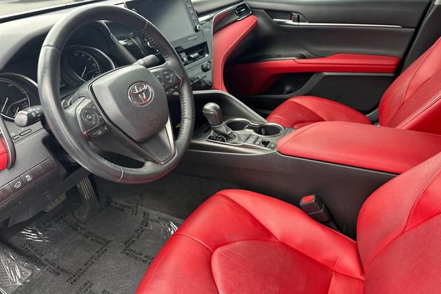 Used 2022 Toyota Camry XSE FWD image 11