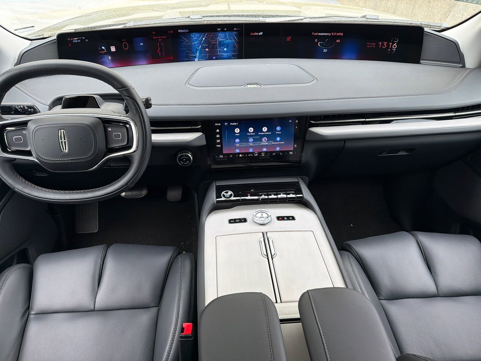 New 2026 Lincoln Navigator L Premier image 19