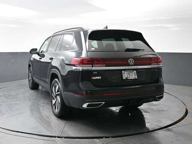 Used 2025 Volkswagen Atlas SE AWD/4WD image 8