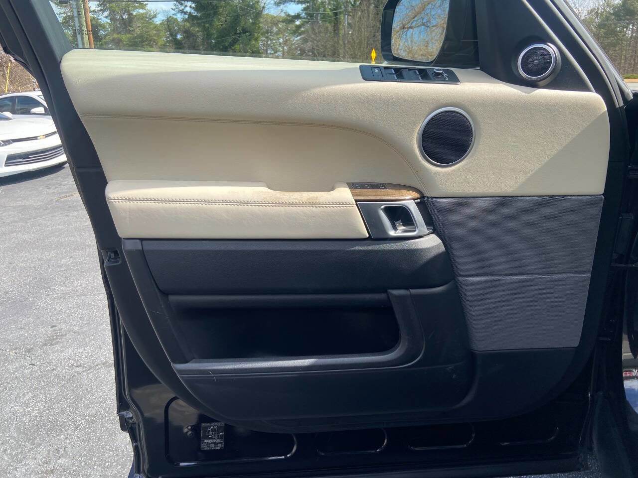 Used 2017 Land Rover Range Rover Sport HSE image 22