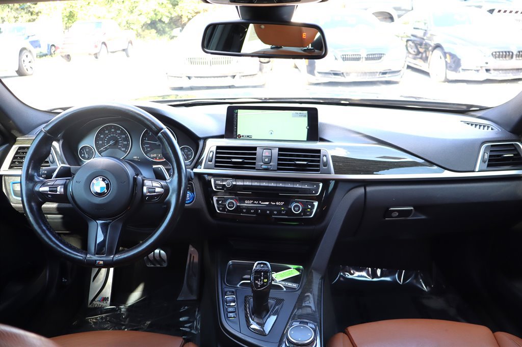 Used 2016 BMW 340i Sedan w/ M Sport Package RWD image 16