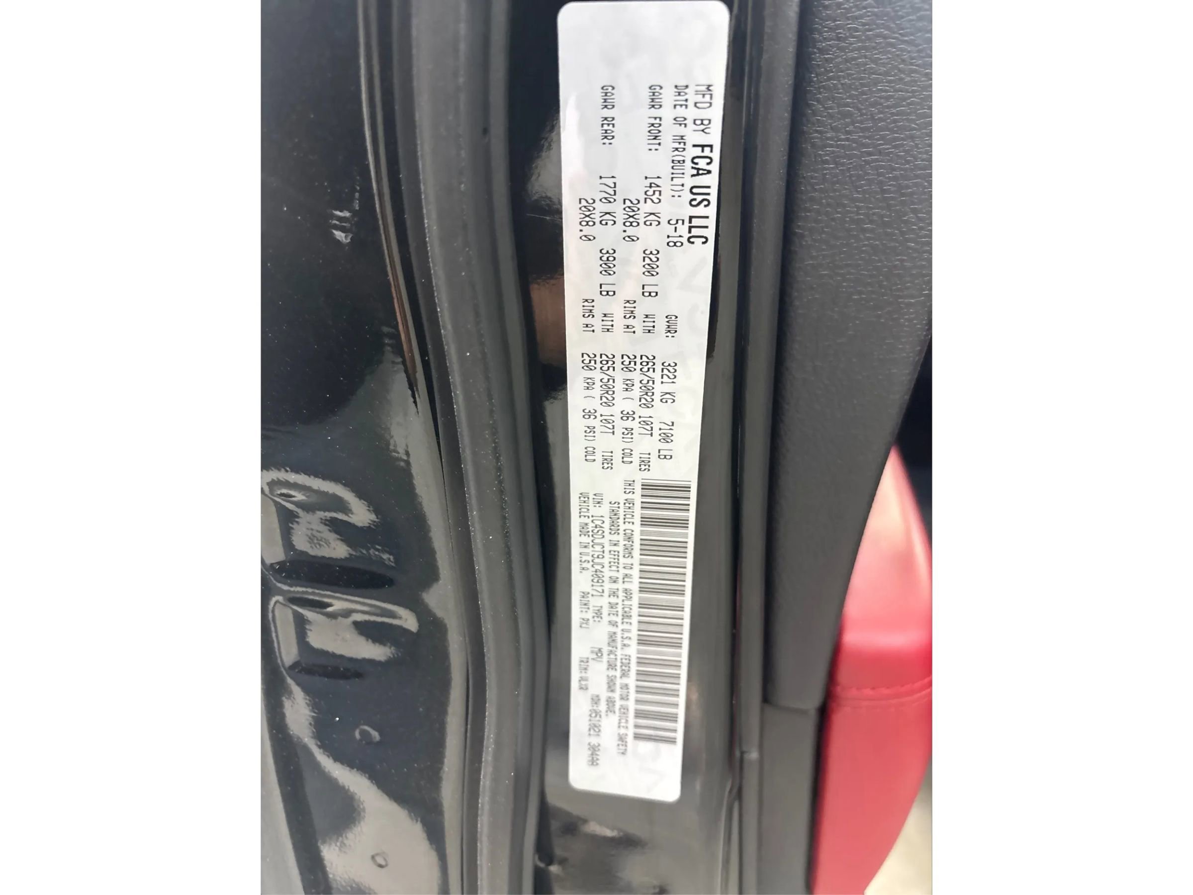 Used 2018 Dodge Durango R/T w/ Blacktop Package AWD/4WD image 30
