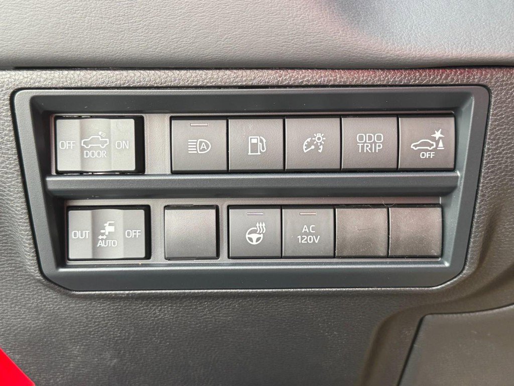 New 2025 Toyota Tundra Platinum image 13
