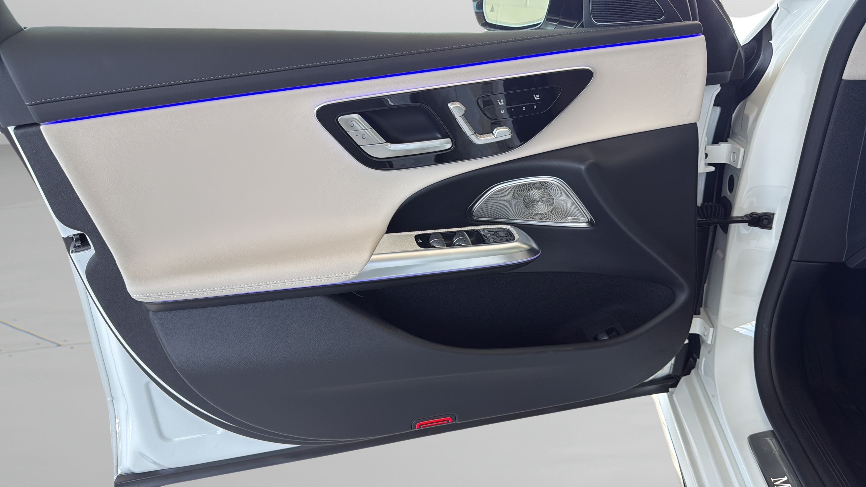 New 2026 Mercedes-Benz E 450 4MATIC Sedan image 18