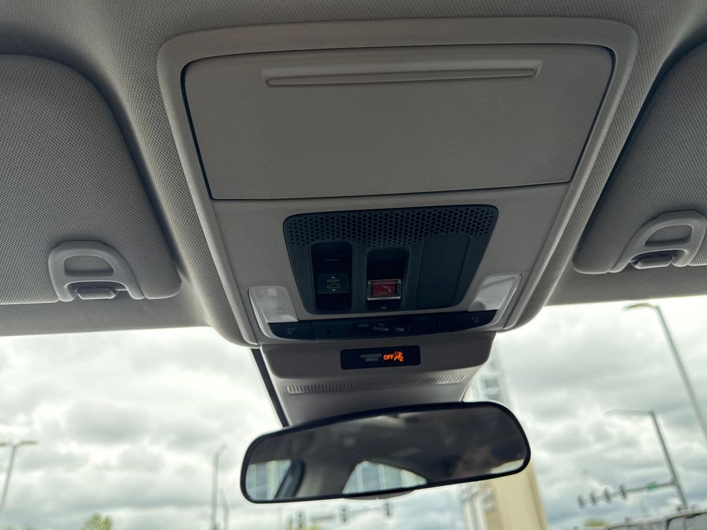 Certified 2025 Honda Accord SE image 31