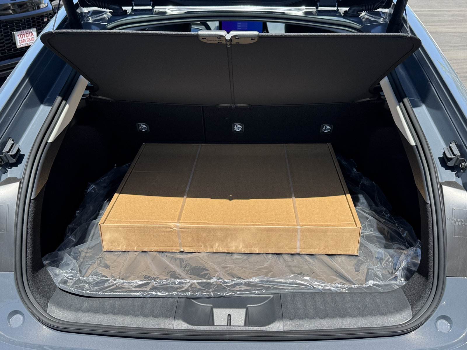 New 2027 Toyota Prius Limited FWD image 9
