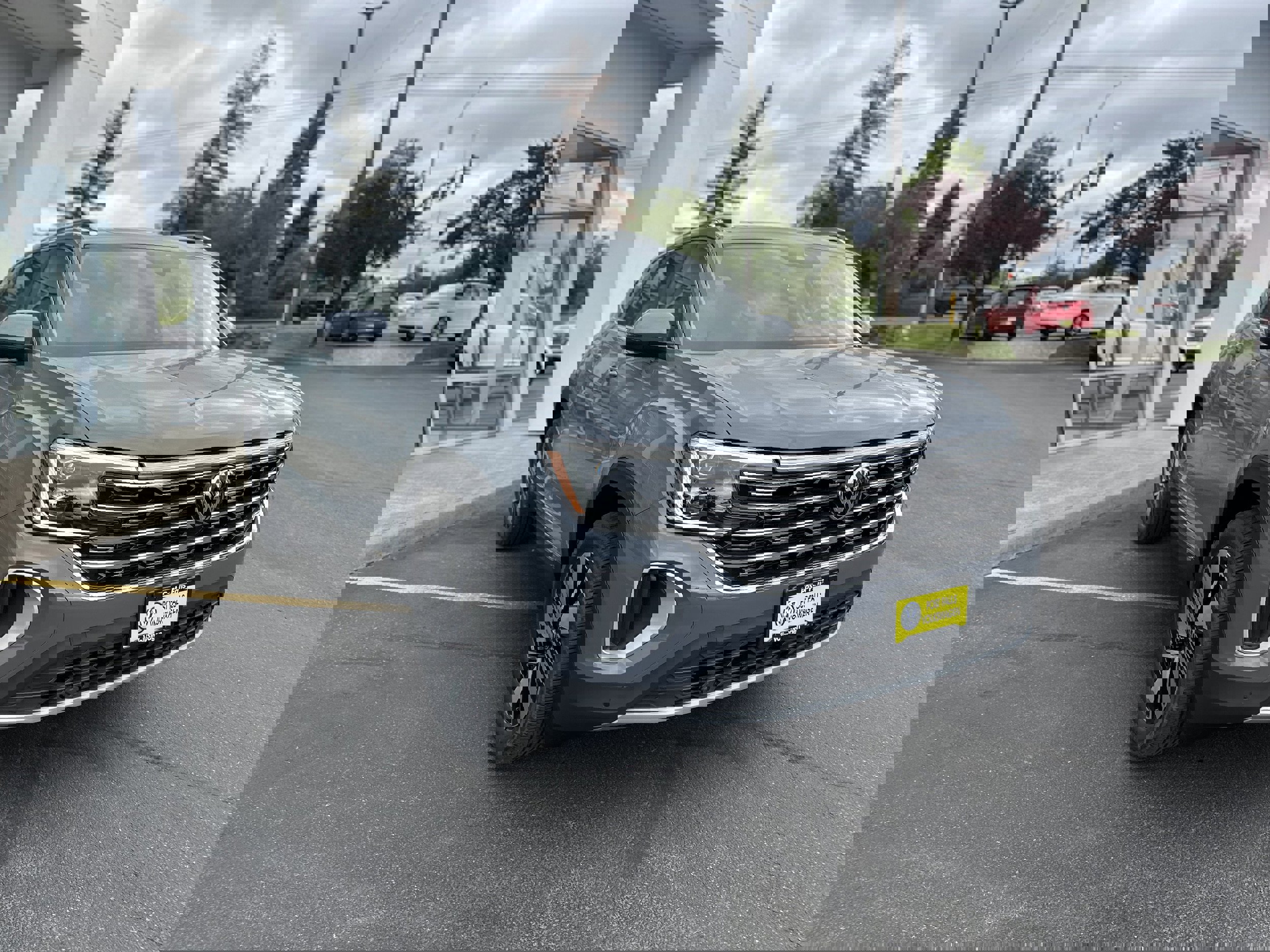 New 2025 Volkswagen Atlas SEL image 3