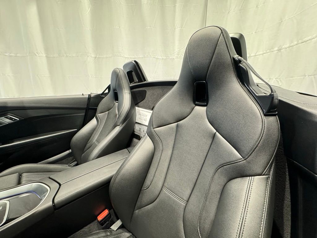 Used 2025 BMW Z4 sDrive30i w/ Premium Package image 20