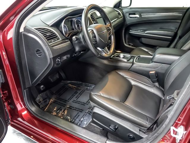 Used 2019 Chrysler 300 Touring w/ Quick Order Package 2EF image 13