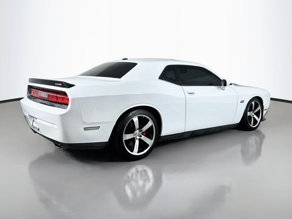Used 2014 Dodge Challenger SRT8 w/ Harman/Kardon Audio Group RWD image 7