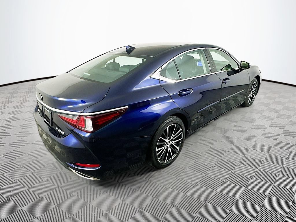 Used 2023 Lexus ES 350 w/ Premium Package FWD image 10
