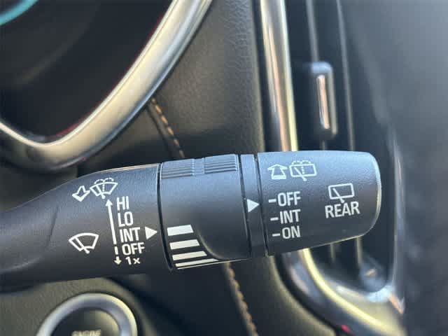 Used 2018 Chevrolet Equinox LT AWD/4WD image 25