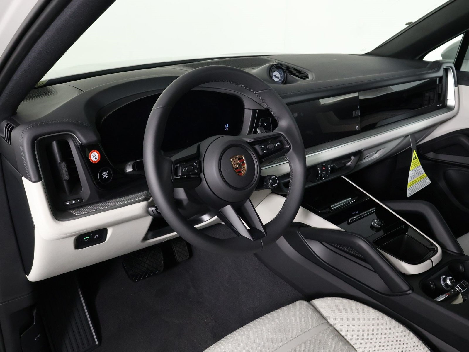 New 2026 Porsche Cayenne Coupe AWD/4WD image 4