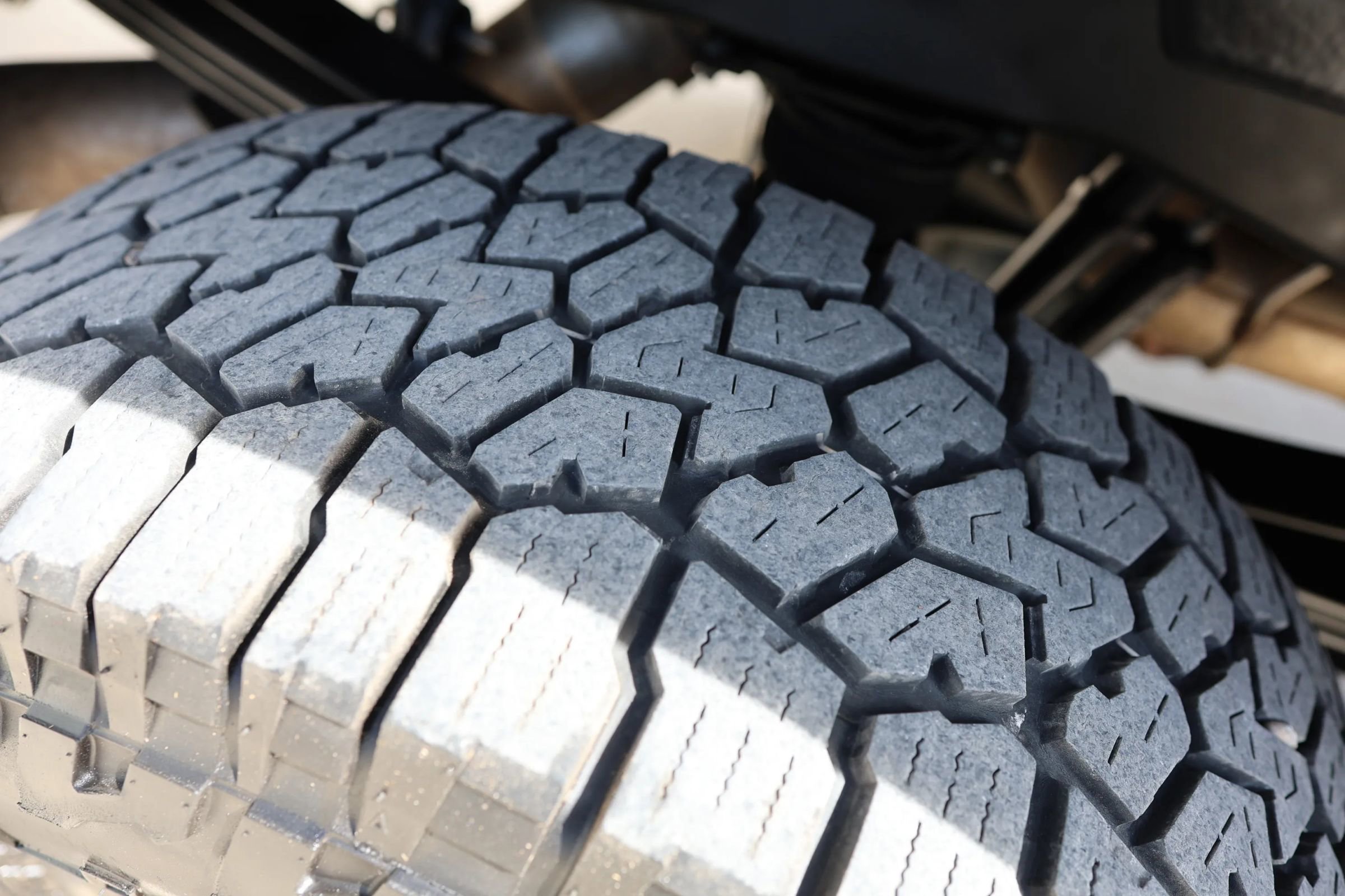 Used 2021 Ford F350 Platinum w/ Tremor Off-Road Package image 33