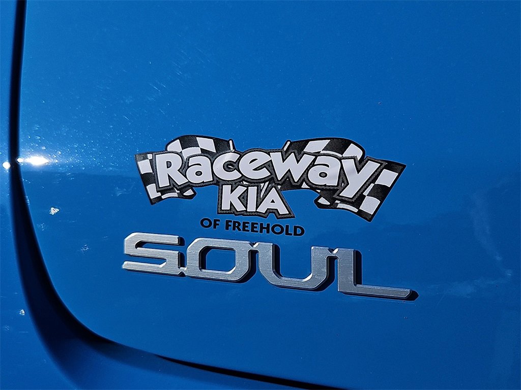 Certified 2025 Kia Soul S image 33
