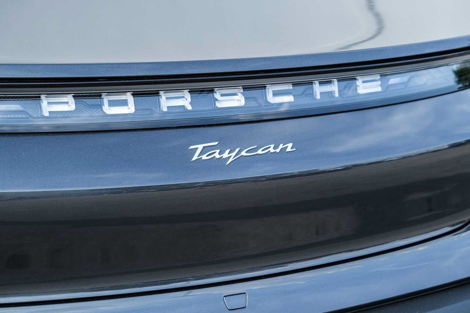 Used 2023 Porsche Taycan RWD image 13