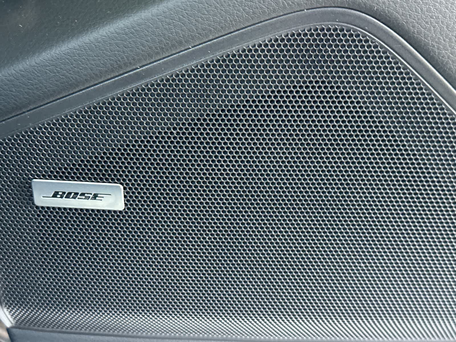Certified 2025 Porsche Cayenne AWD/4WD image 20